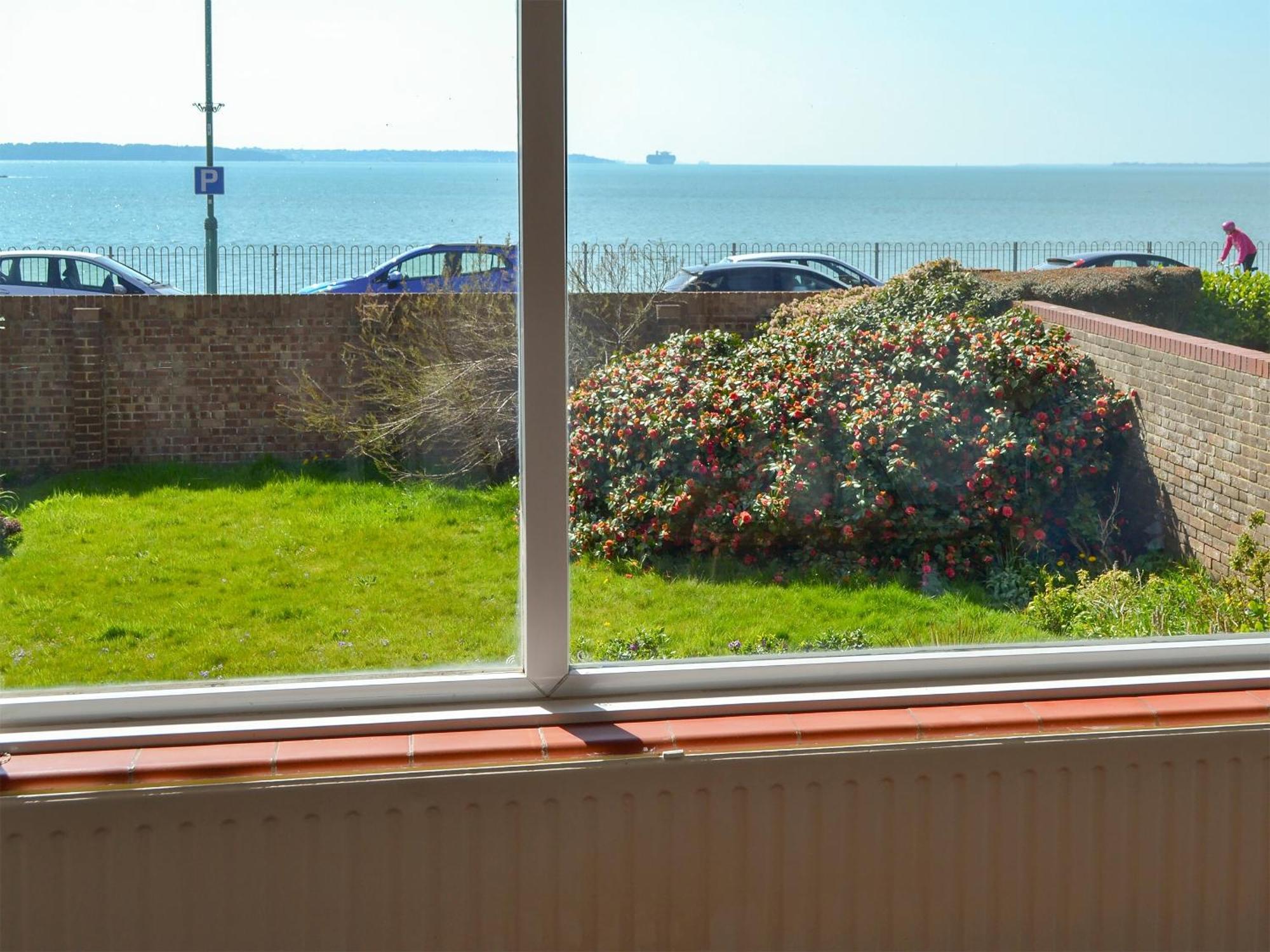 Seaways Villa Lee-on-the-Solent Exteriör bild