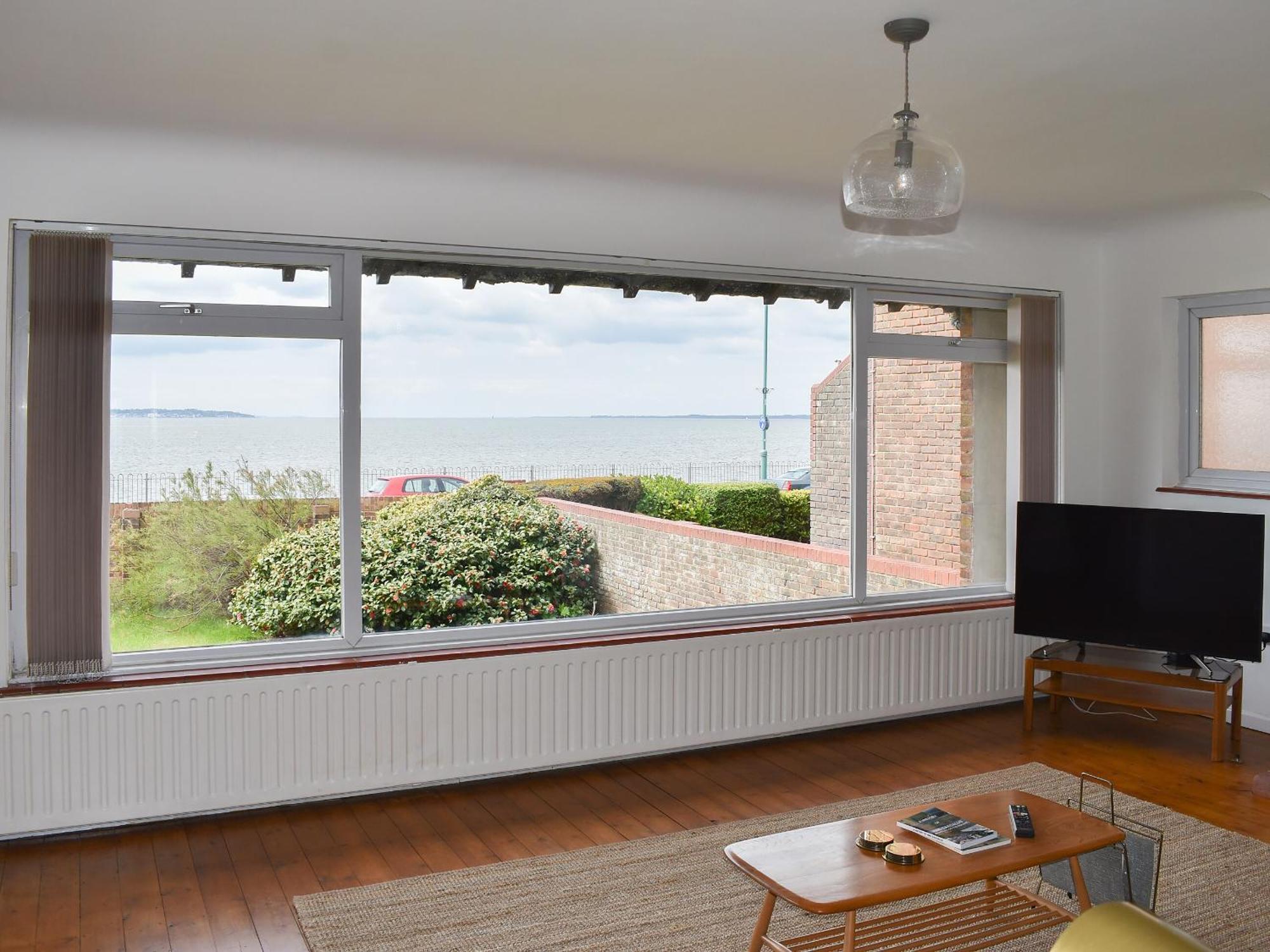 Seaways Villa Lee-on-the-Solent Exteriör bild