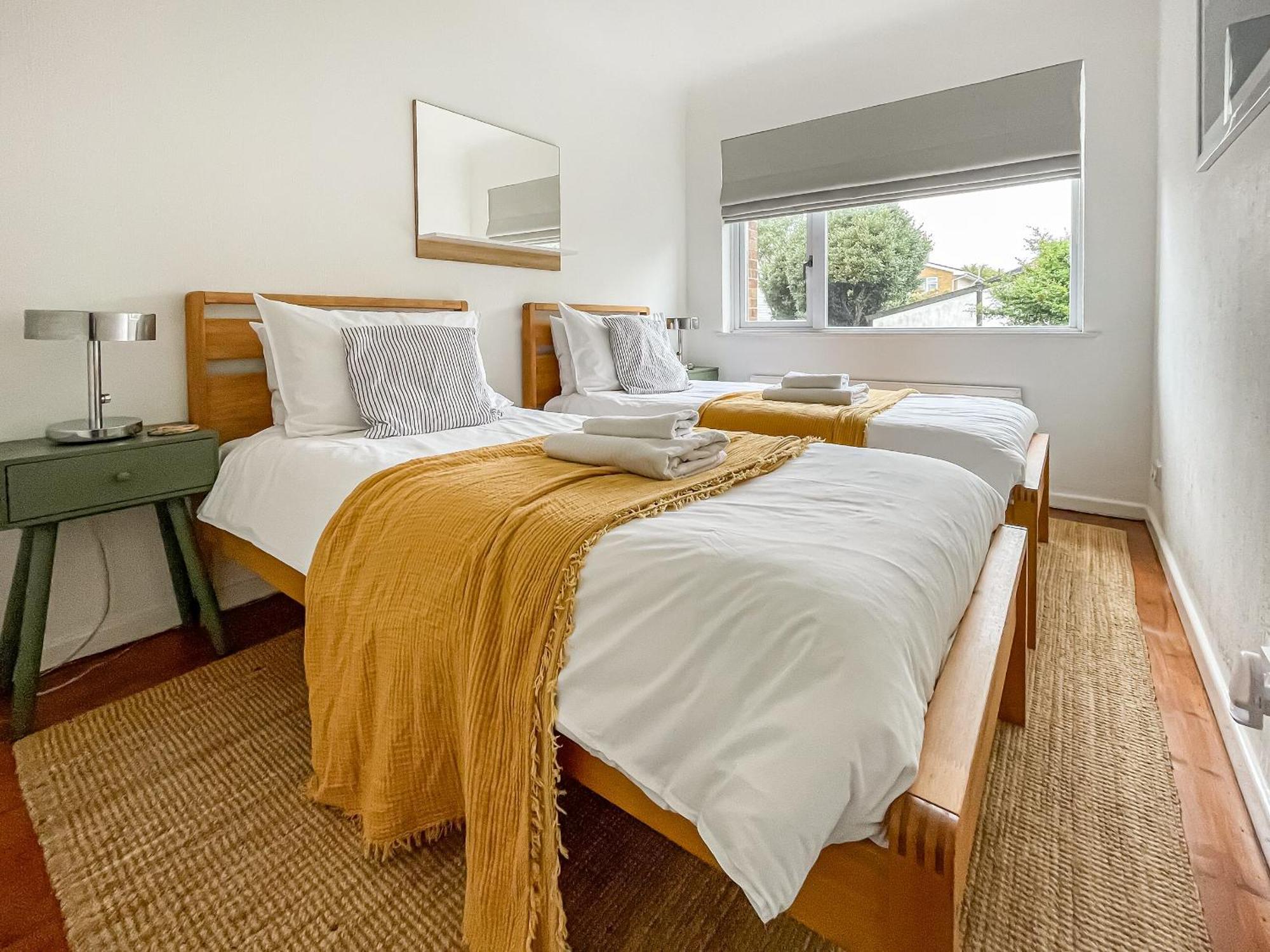 Seaways Villa Lee-on-the-Solent Exteriör bild