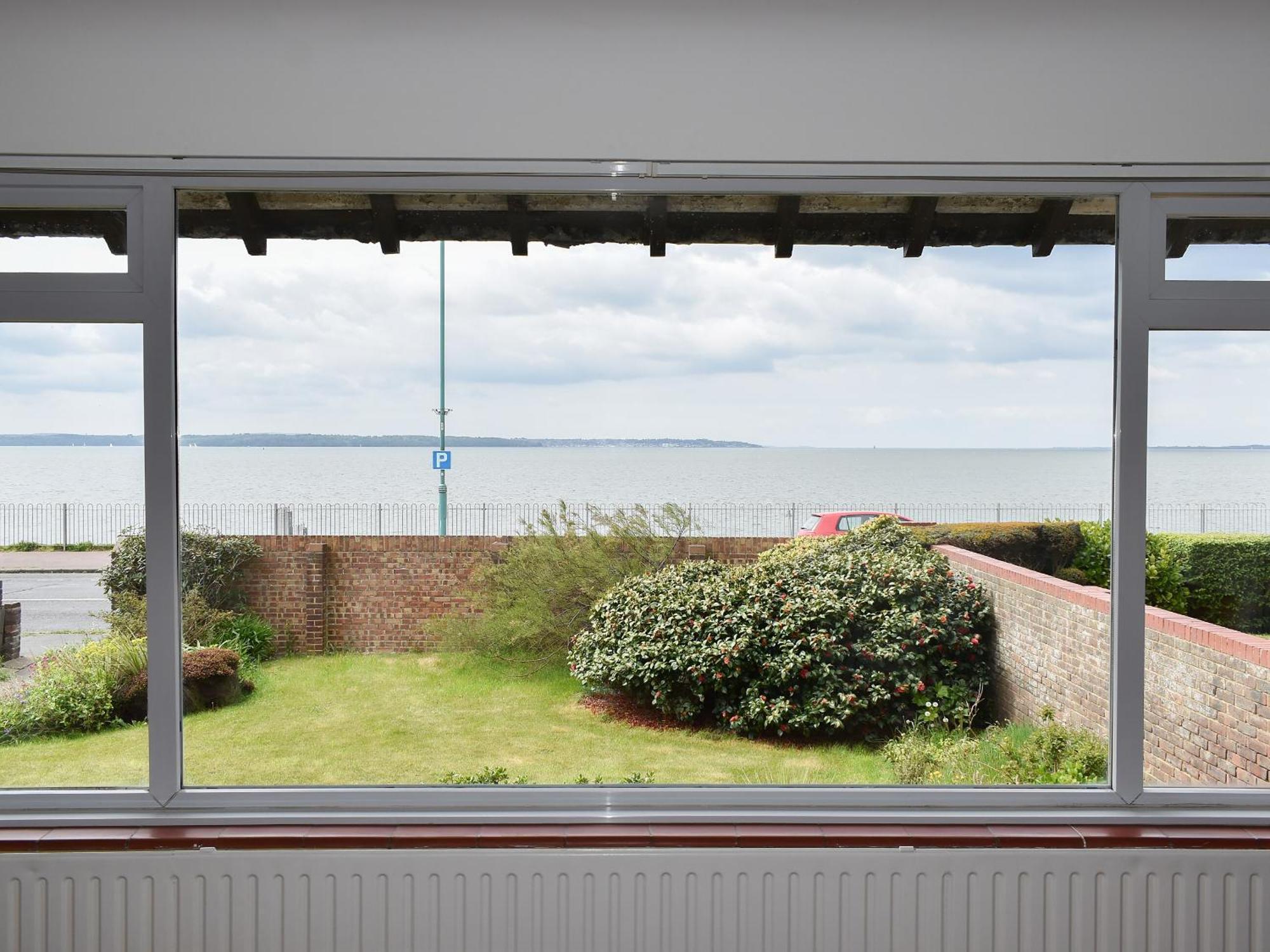 Seaways Villa Lee-on-the-Solent Exteriör bild
